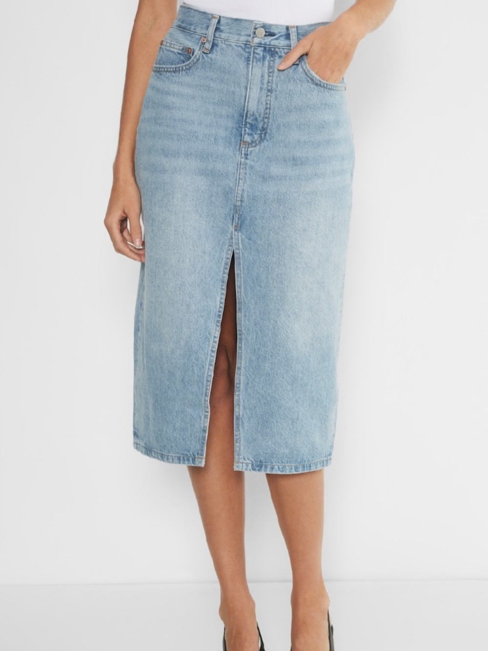 Aritzia Denim Forum The '90s Halle Skirt Light Wash Blue Denim Midi Maxi 29